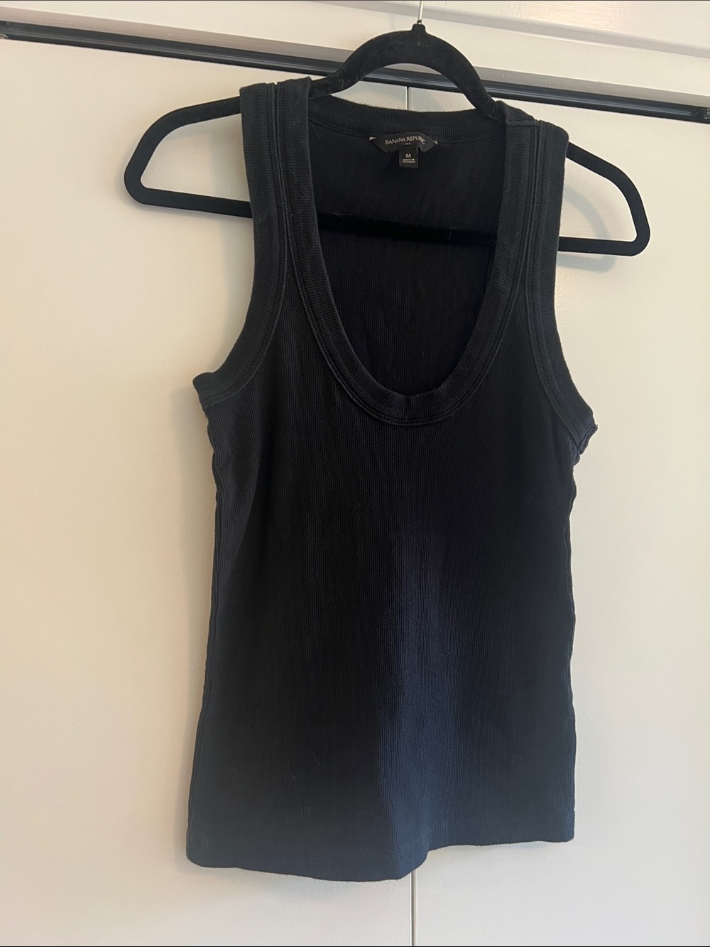 Banana Republic Black Ribbed Scoop Tank